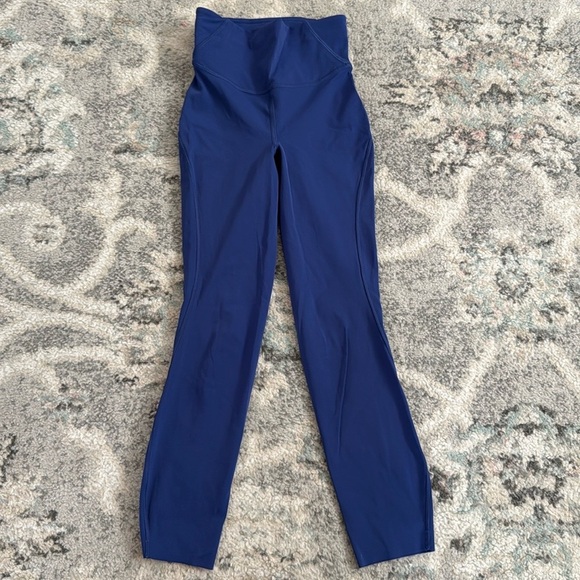Lululemon Base Pace High-Rise Crop 23" - Picture 1 of 9